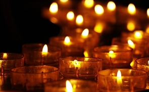 Lichter des Gedenkens